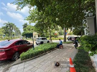Cho thuê biệt thự 250m 3 tầng 5pn full nội thất khu g ciputra tây hồ hà nội giá 3.000 usd/tháng