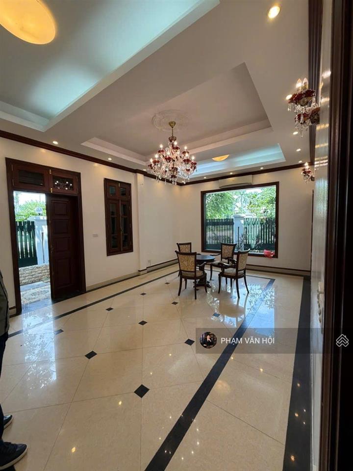 Cho thuê biệt thự 250m 3 tầng 5pn full nội thất khu g ciputra tây hồ hà nội giá 3.000 usd/tháng
