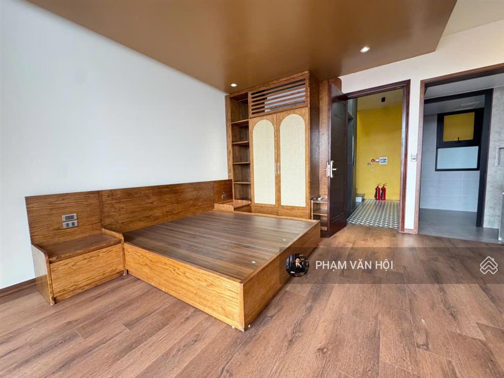 Cho thuê nhà 6 tầng thang máy 6 studio khép kín full nội thất âu cơ, tây hồ hà nội