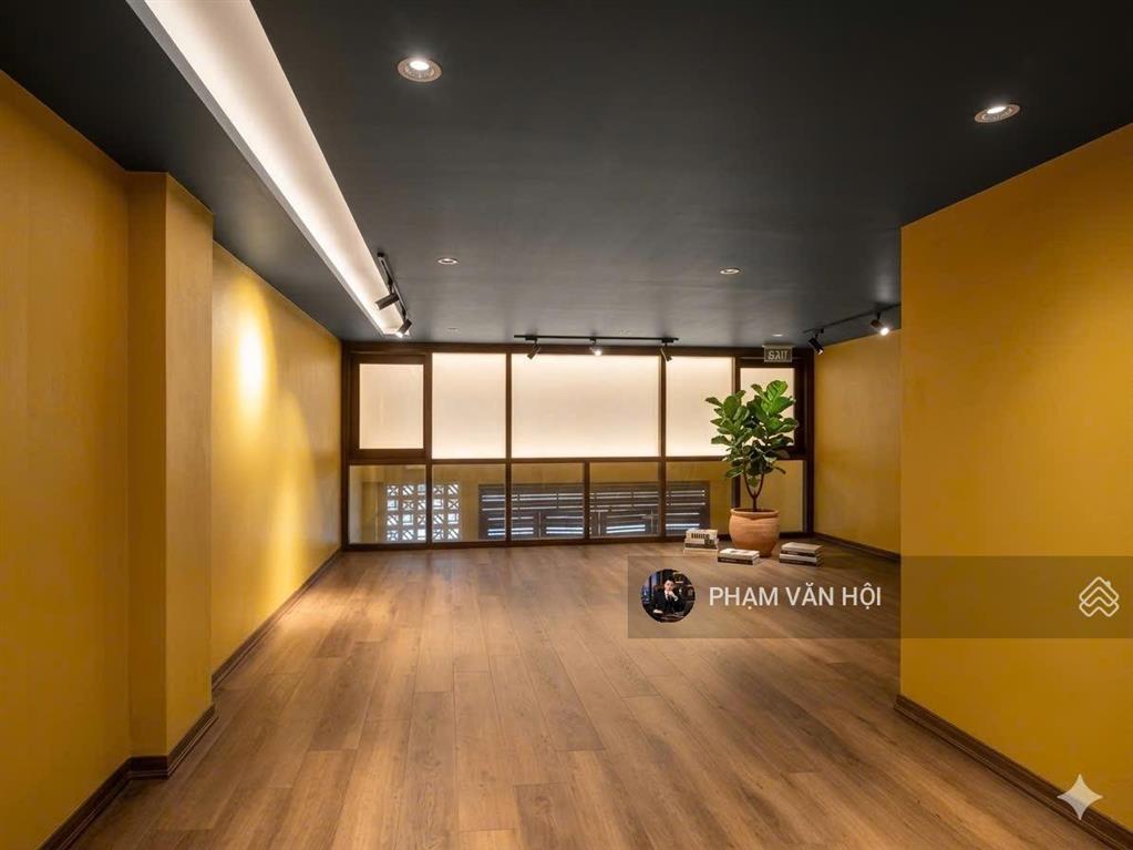 Cho thuê nhà 6 tầng thang máy 6 studio khép kín full nội thất âu cơ, tây hồ hà nội