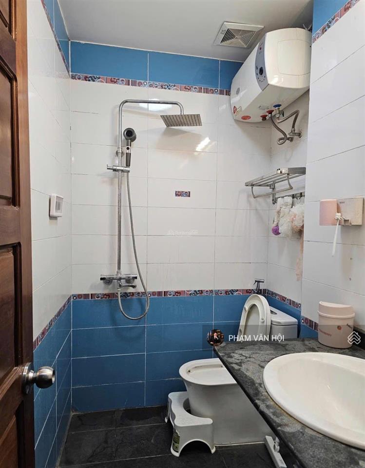 Cho thuê nhà ngõ phố âu cơ xuân diệu  tây hồ hà nội  dt 70m xây 5 tầng 6pnkk  full đồ 