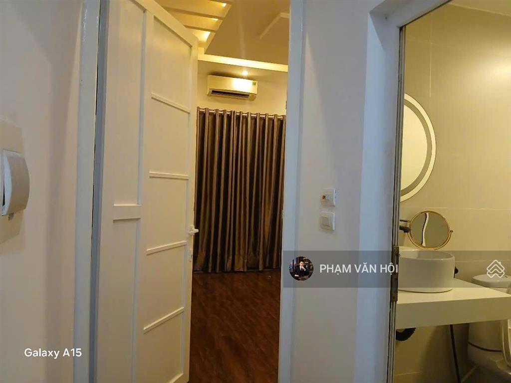 Cho thuê nhà 3 tầng phố trịnh công sơn tây hồ  dt 50m  xây 3 tầng 4 pn  full đồ  giá 15 tr/th