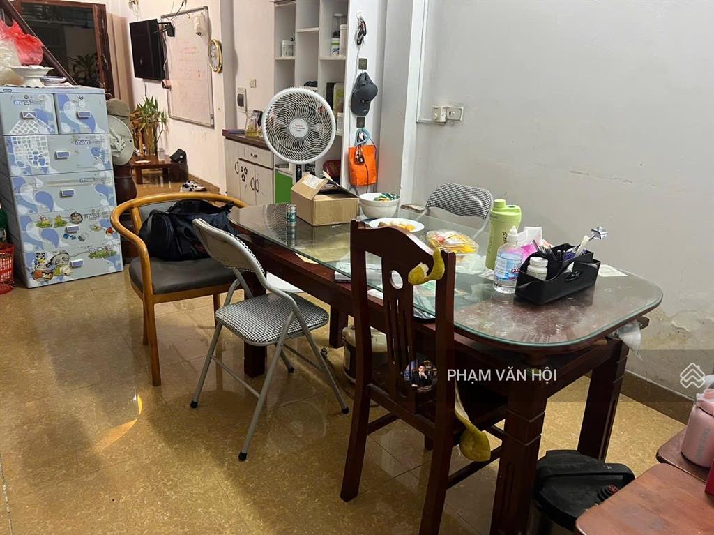 Cho thuê nhà 3 tầng ngõ 34 phố au cơ tây hồ hà nội  60m xây 3 tầng 3pn full đồ giá 9tr/ th