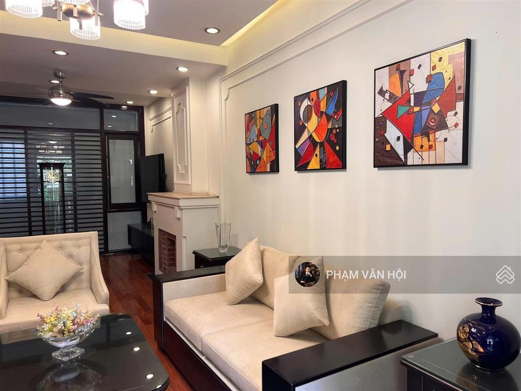 Cần cho thuê nhà biệt thự tô ngọc vân, tây hồ có gara ô tô