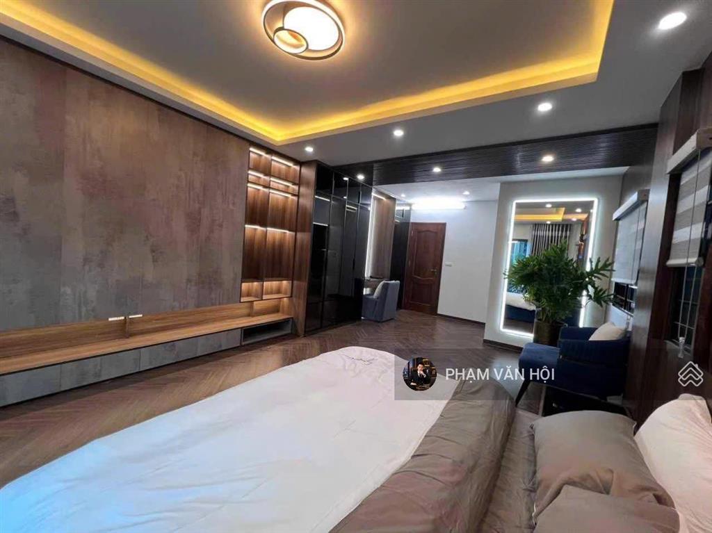 Cho thuê nhà đẹp phố tứ liên, tây hồ 60m2 x 5 tầng, thang máy, full nội thất 22 triệu/tháng