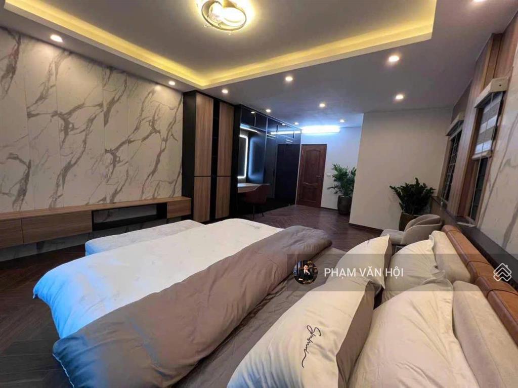 Cho thuê nhà đẹp phố tứ liên, tây hồ 60m2 x 5 tầng, thang máy, full nội thất 22 triệu/tháng