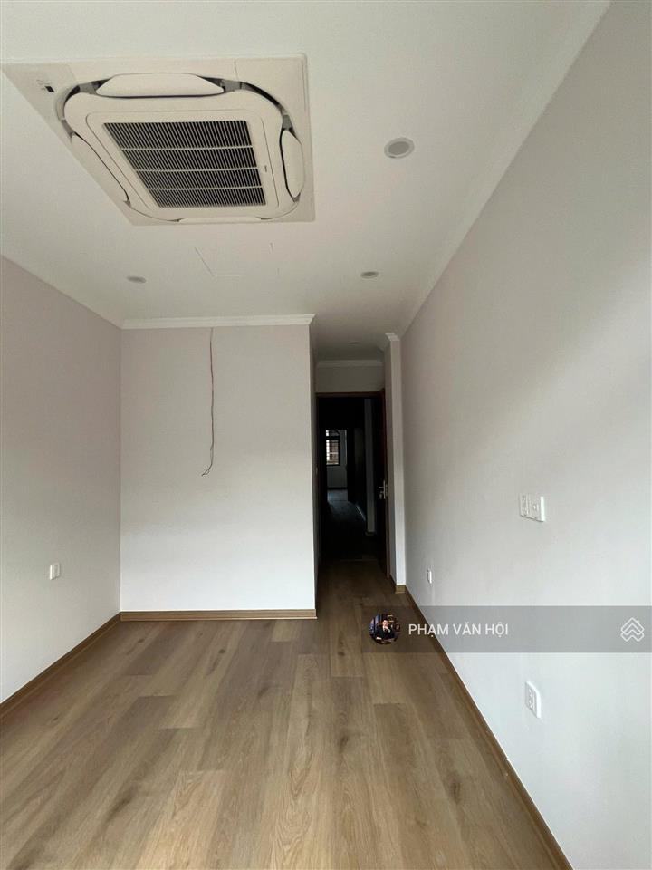 Cho thuê nhà mặt phố hoàng hoa thám, ba đình, 100m x 6 tầng, thang máy, 10 phòng, giá 40 triệu/th