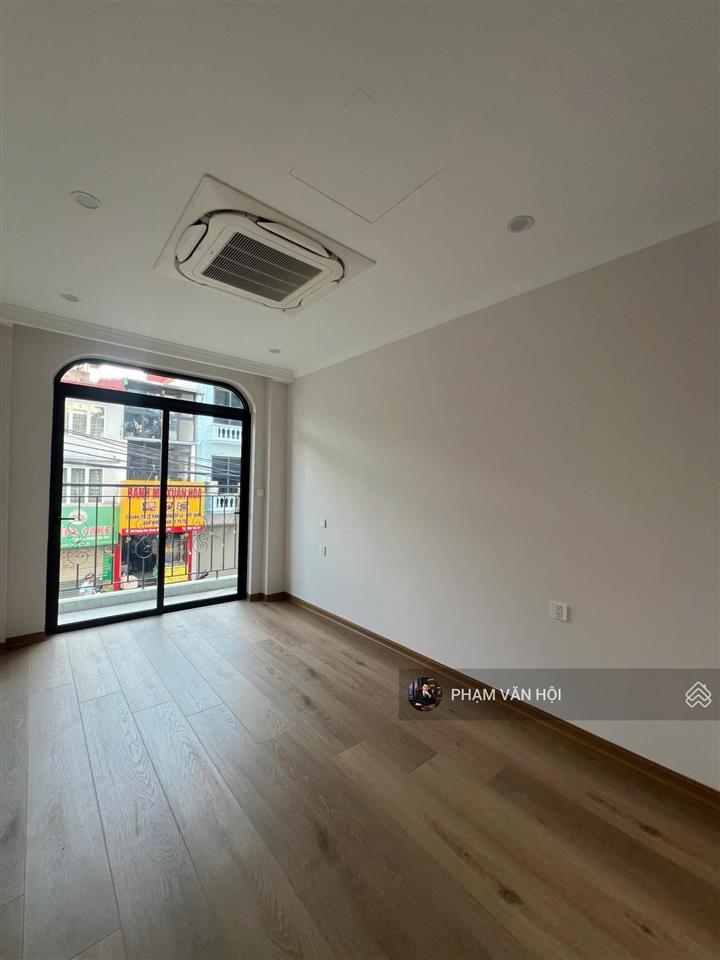 Cho thuê nhà mặt phố hoàng hoa thám, ba đình, 100m x 6 tầng, thang máy, 10 phòng, giá 40 triệu/th