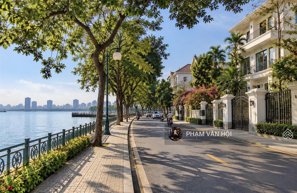 Cho thuê biệt thự mặt hồ tây mặt phố phố từ hoa tây hồ | sân vườn | 200m | 4 tầng 4pn giá rẻ