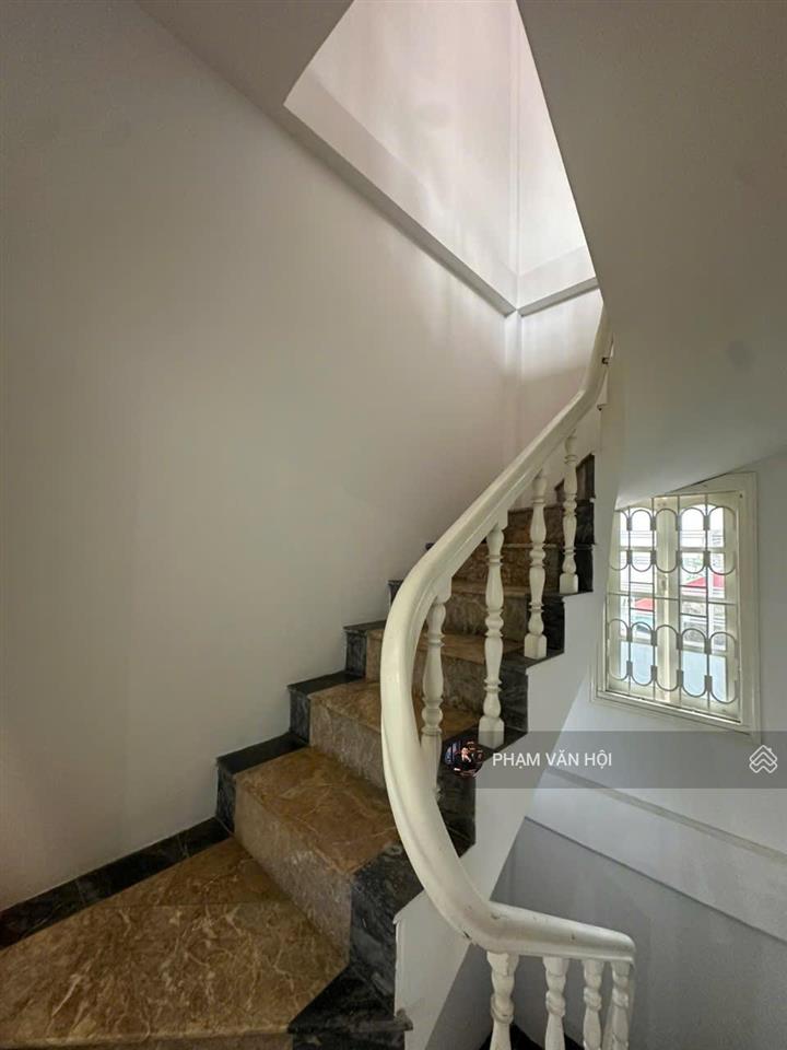Cho thuê nhà riêng 4 tầng 3pnkk ngõ 7 phố thụy khuê tây hồ  gần hồ tây  giá 13 triệu/ th