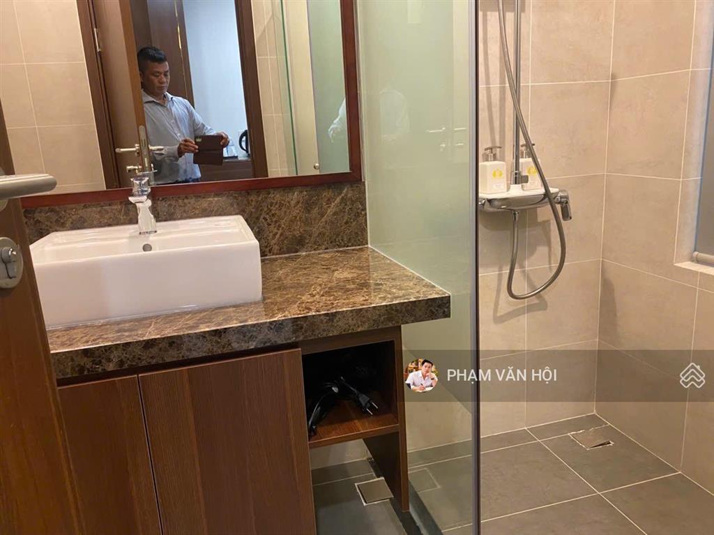 Cho thuê khách sạn 1000m x 10 tầng 90 phòng khách sạn mặt phố văn cao bao đình hà nội