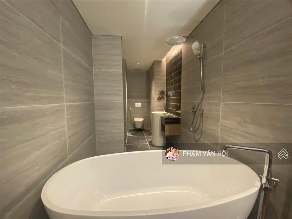 Cho thuê khách sạn 1000m x 10 tầng 90 phòng khách sạn mặt phố văn cao bao đình hà nội