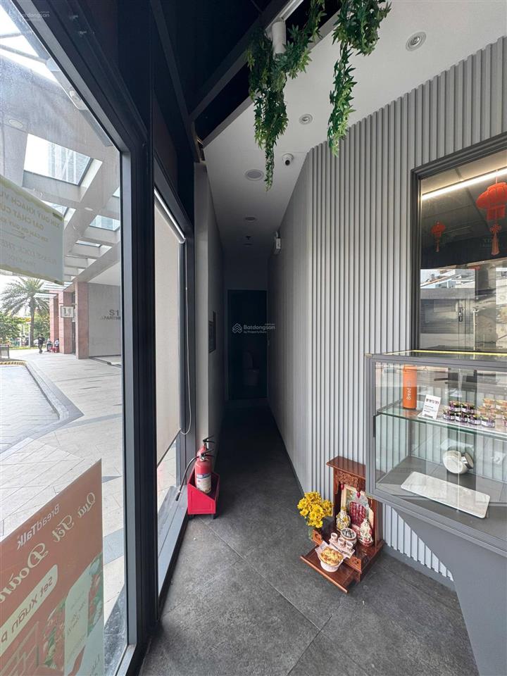 Bán shophouse the sun avenue mặt tiền nội khu khai thác ngay.  090335803  fb thu huong land