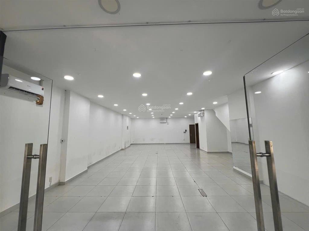 Cho thuê shophouse chung cư bộ công an 113,75m2. zalo 0903 358 ***  facebook thu huong land