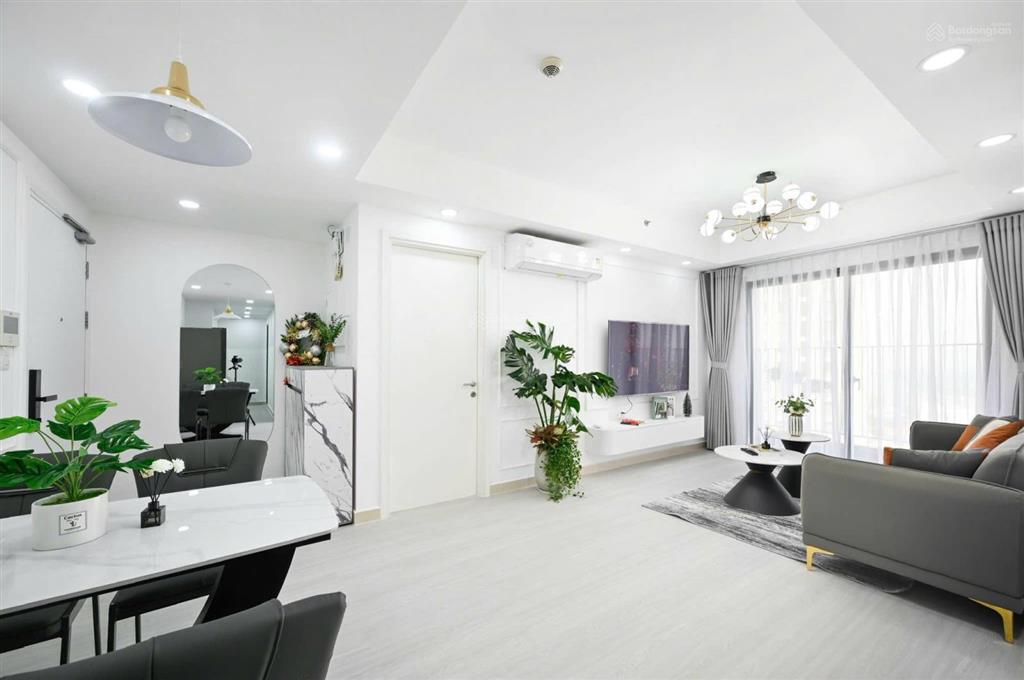 Bán căn hộ cao cấp 2pn masteri thảo điền  zalo 0903 358 ***