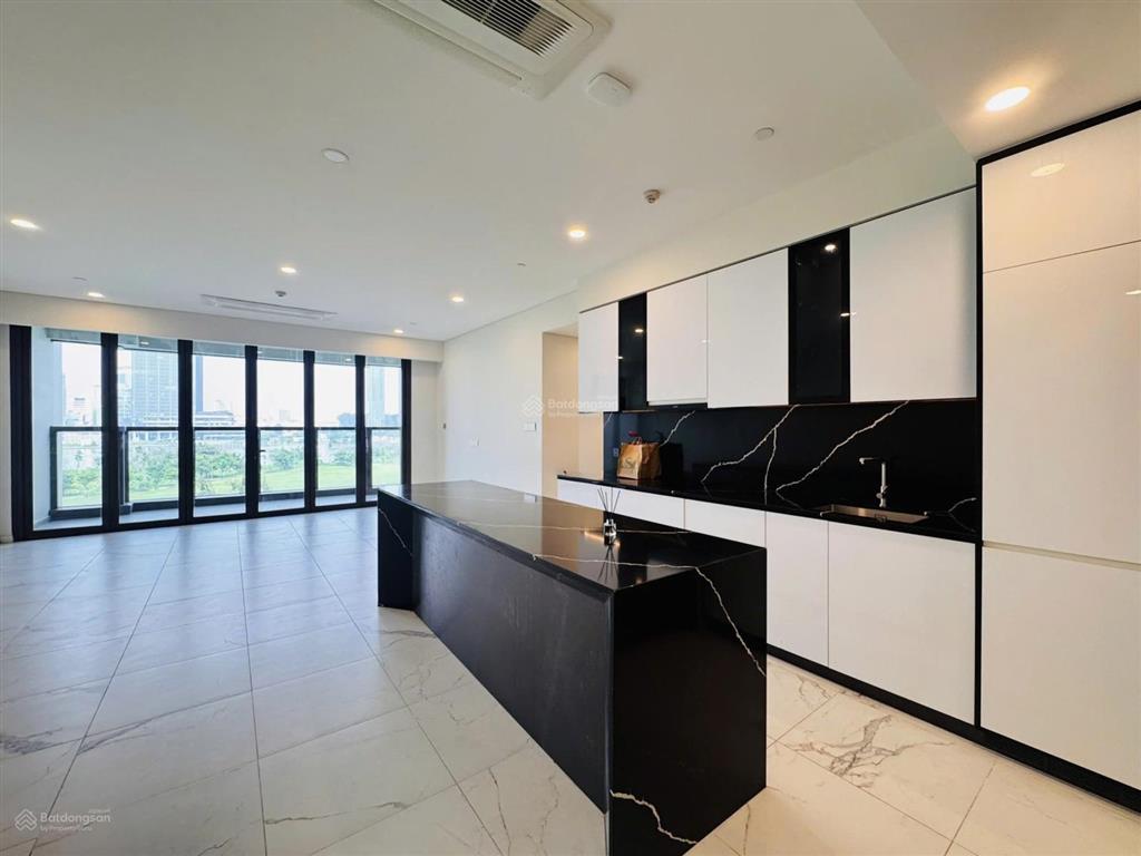 The galleria metropole bán 4pn 170m view trực diện sông 61 tỷ. giá tốt