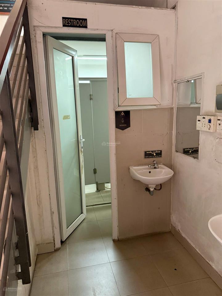Cho thuê nhà mặt phố đẹp, giá tốt 70 triệu, đất 450m2, sàn 550m2 tại chương dương, tp.thủ đức