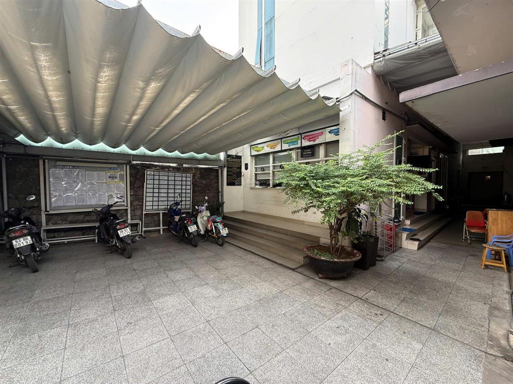 Cho thuê nhà mặt phố đẹp, giá tốt 70 triệu, đất 450m2, sàn 550m2 tại chương dương, tp.thủ đức