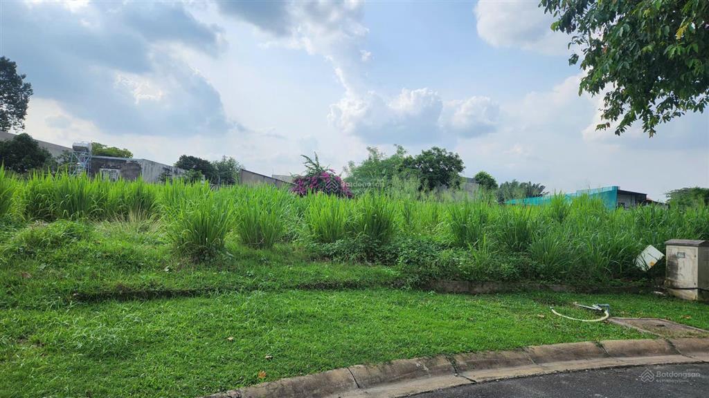 Bán 1.079m2 đất khu biệt thự thảo nguyên sài gòn