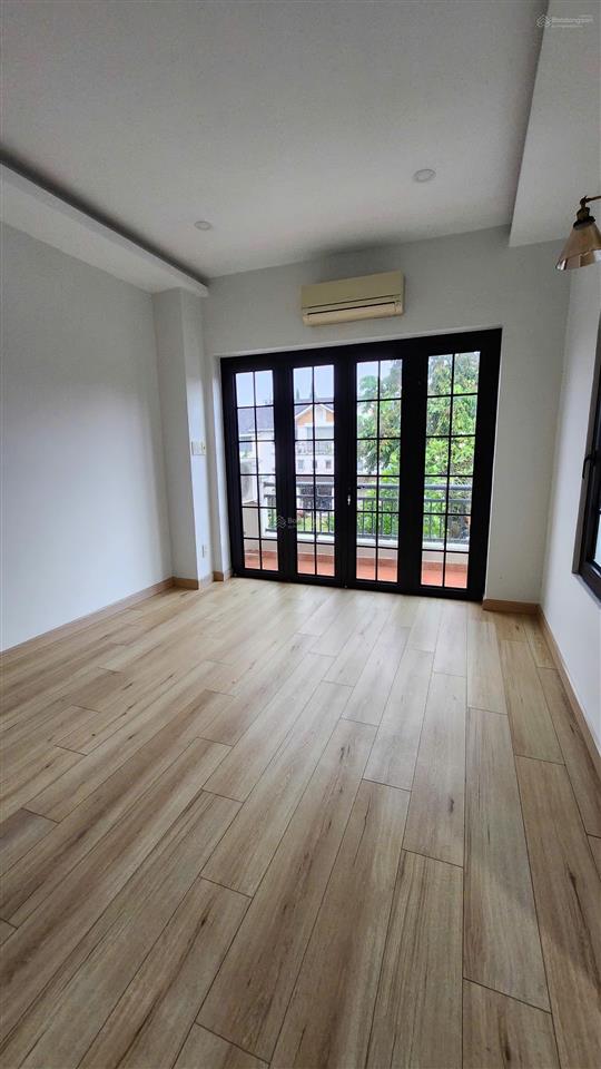 Biệt thự song lập thảo nguyên sài gòn, sát bên sân golf và trường quốc tế pháp