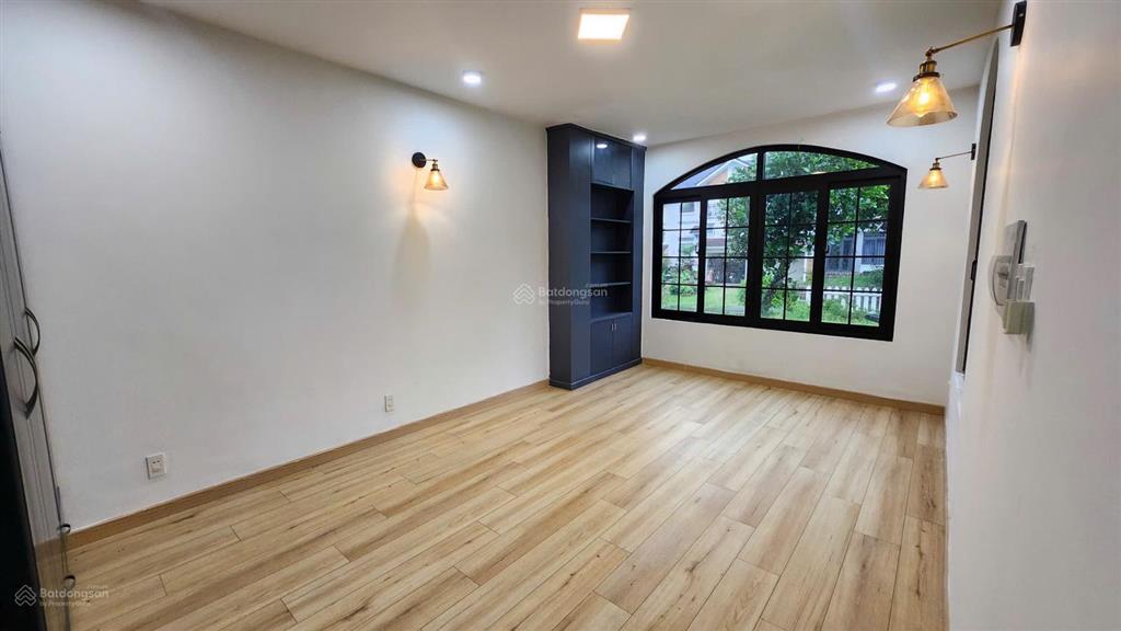Biệt thự song lập thảo nguyên sài gòn, sát bên sân golf và trường quốc tế pháp