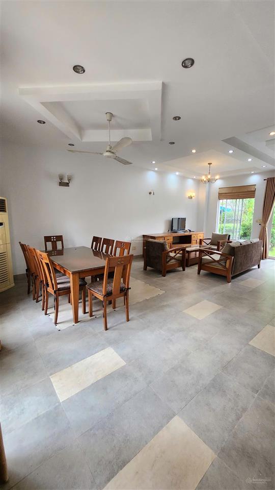 Biệt thự liền kề 8x24 khu biệt thự thảo nguyên sài gòn, giá 15 tỷ