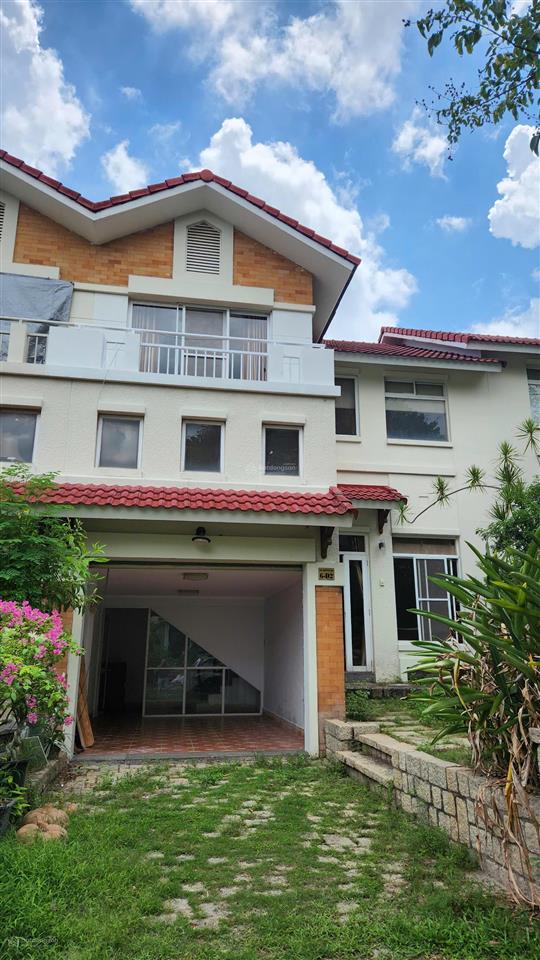 Biệt thự liền kề 8x24 khu biệt thự thảo nguyên sài gòn, giá 15 tỷ