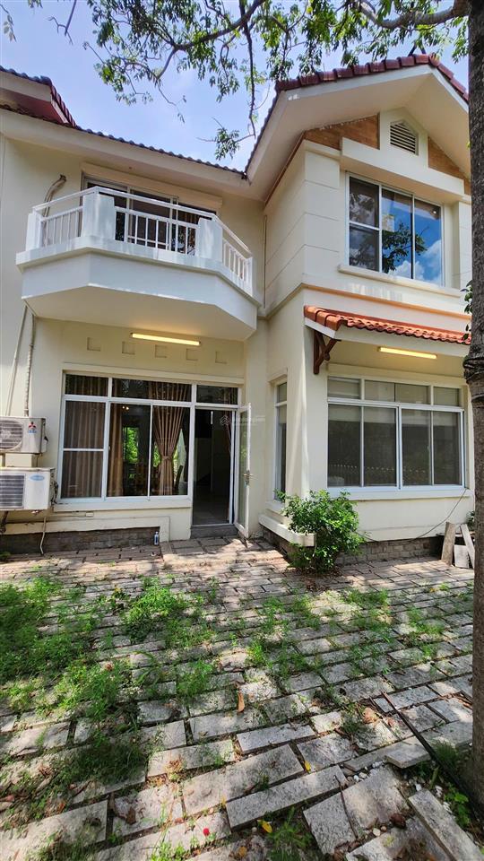 Biệt thự liền kề 8x24 khu biệt thự thảo nguyên sài gòn, giá 15 tỷ