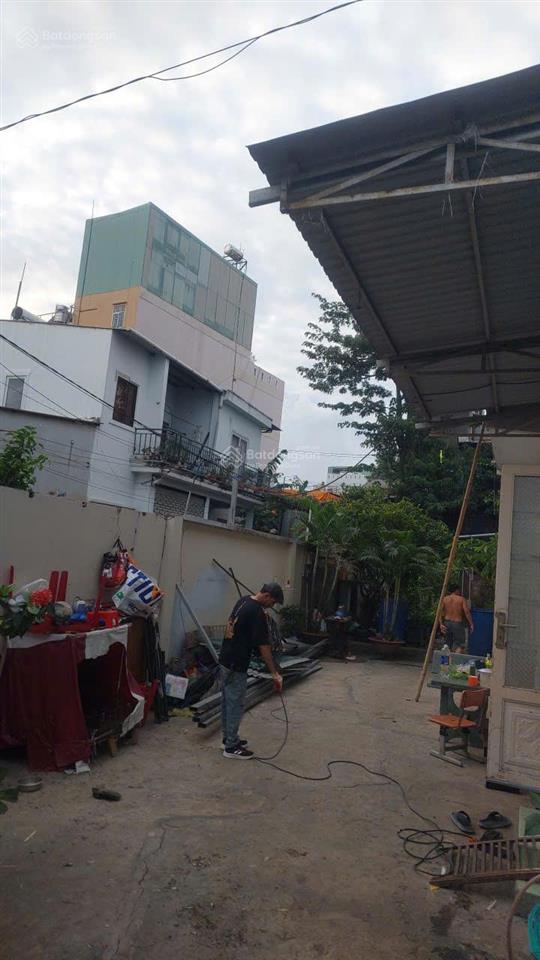 Bán đất tặng 2 căn nhà cấp 4 có dt 460m2 thổ cư 270 m2 từ 14,5 tỷ còn 12,5 tỷ còn tl