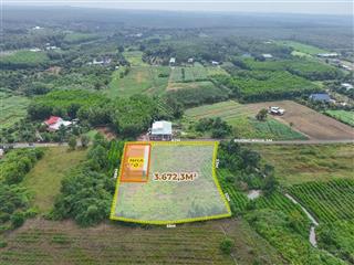Đất đẹp, hiếm có, 3672 m2, sẵn thổ cư, mặt tiền nhựa đến 62m, giáp suối, sẵn nhà , liền kề sân golf