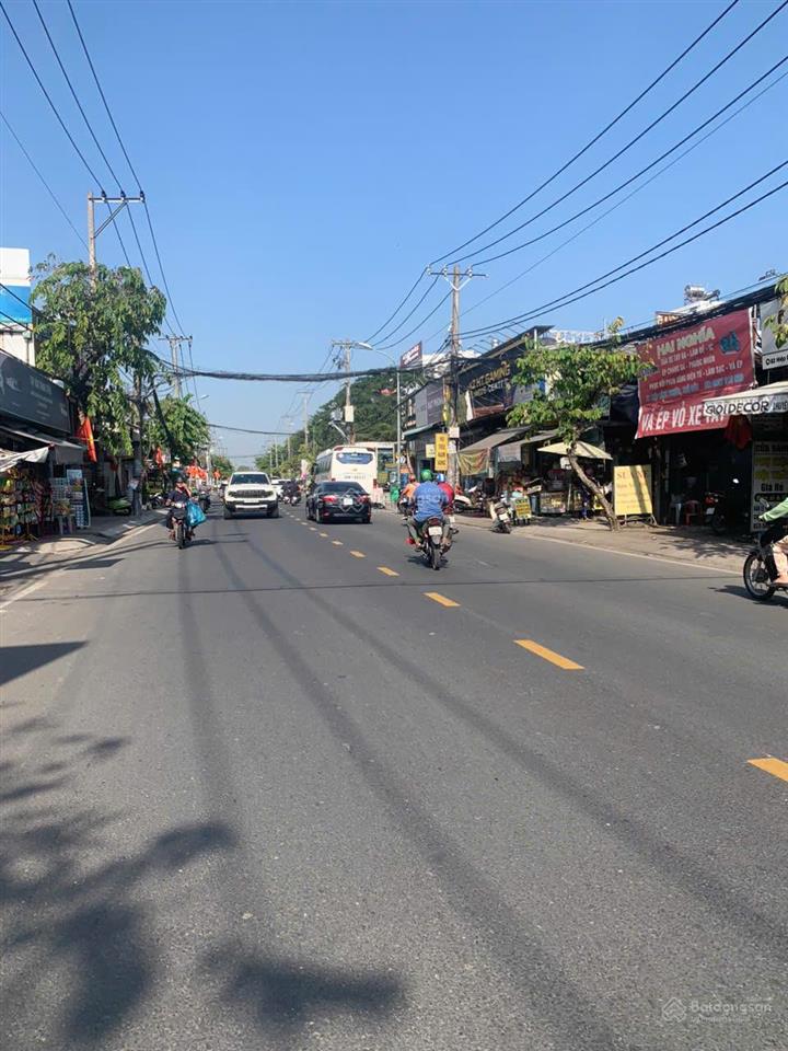 Kho 200m2 mặt tiền quốc lộ 13 vào phường hiệp bình phước, giá 15 triệu/tháng