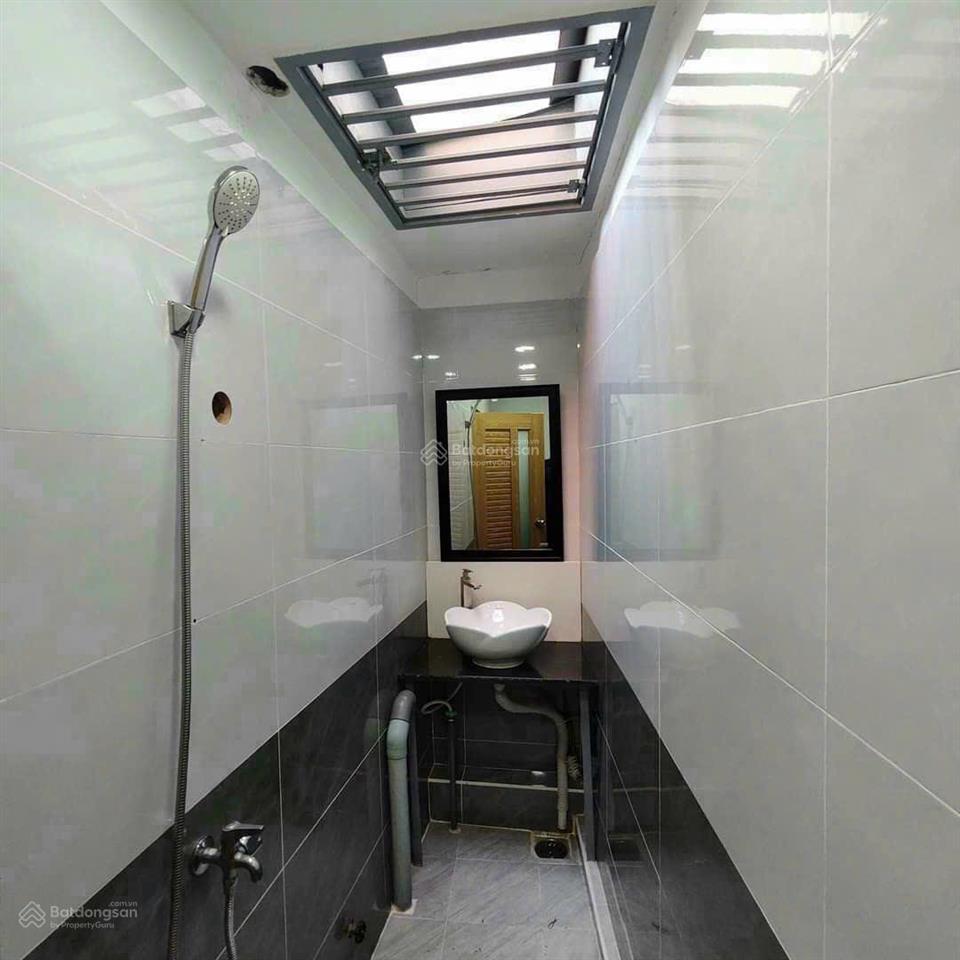 Nhà 3 lầu hẻm xe hơi đường số 6 hiệp bình chánh ngay chợ bình triệu thủ đức, 65m2 6,x tỷ