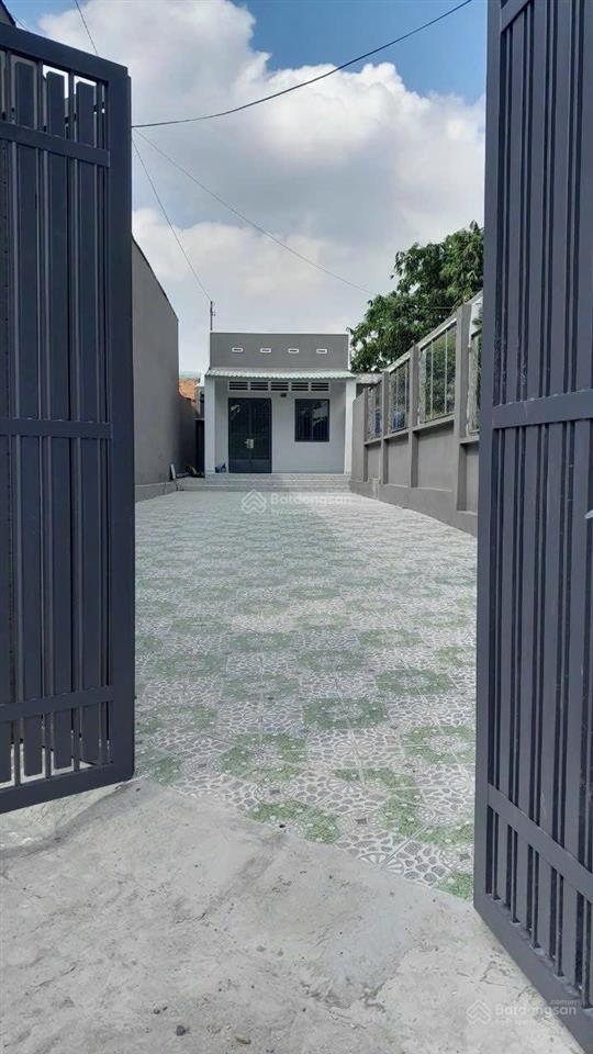 Cho thuê nhà mặt tiền 188m2 đường số 2 gần đại học kinh tế luật thủ đức giá 13 triệu