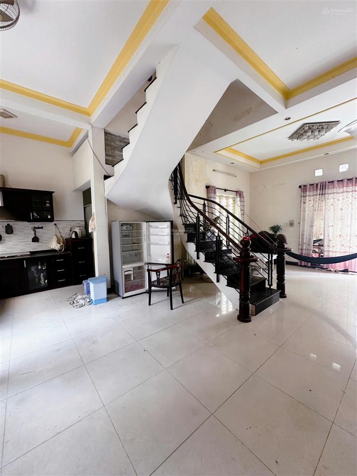 Nhà 88m hẻm xe hơi gần mặt tiền đường hoàng diệu 2 thủ đức, chiều rộng 5,4m