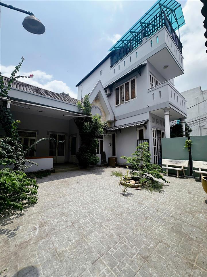 Nhà 88m hẻm xe hơi gần mặt tiền đường hoàng diệu 2 thủ đức, chiều rộng 5,4m
