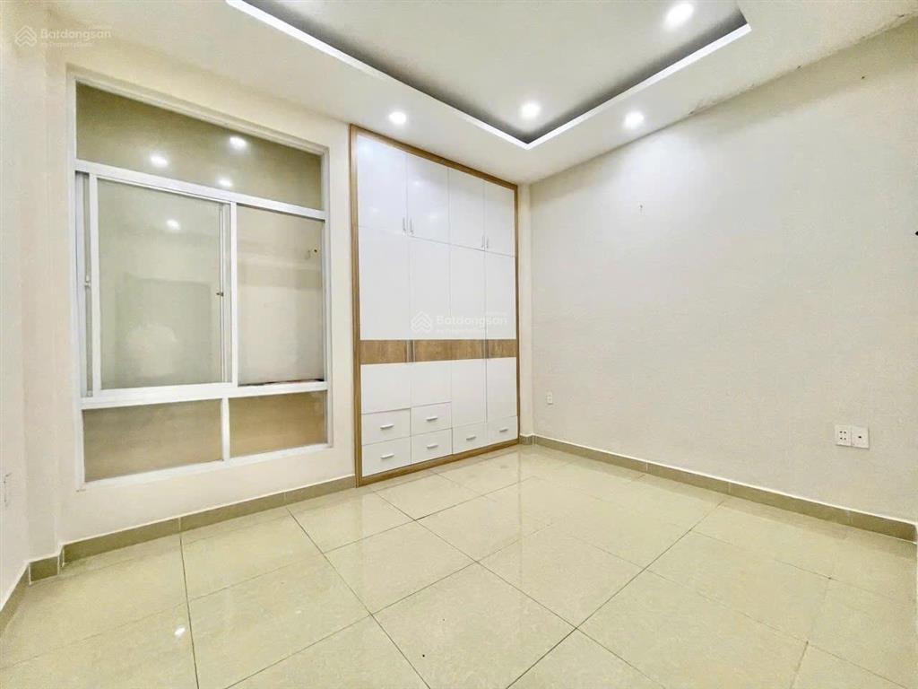 Cho thuê nhà 4 tầng 520 quốc lộ 13 đối diện vạn phúc thủ đức 16 triệu/tháng