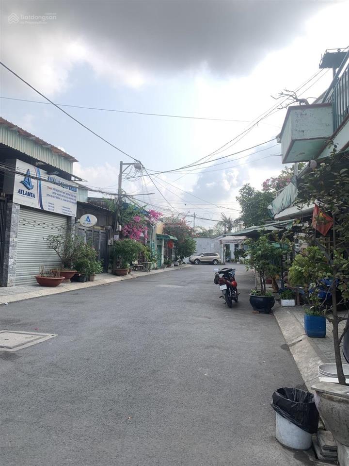 Cho thuê mặt bằng đất 300m2 đường nhựa 10m hiệp bình hướng quốc lộ 13 thủ đức