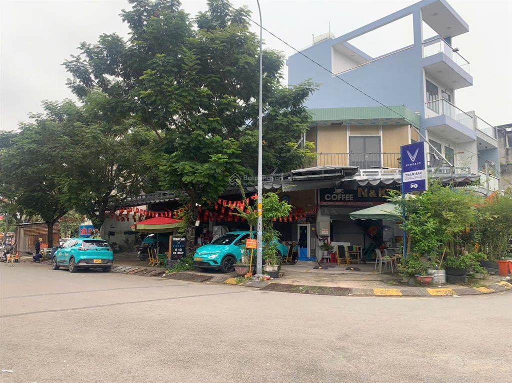 Lô góc 2 mặt tiền đường rộng 20m đẹp nhất khu navita tam bình gò dưa thủ đức, giá cực tốt