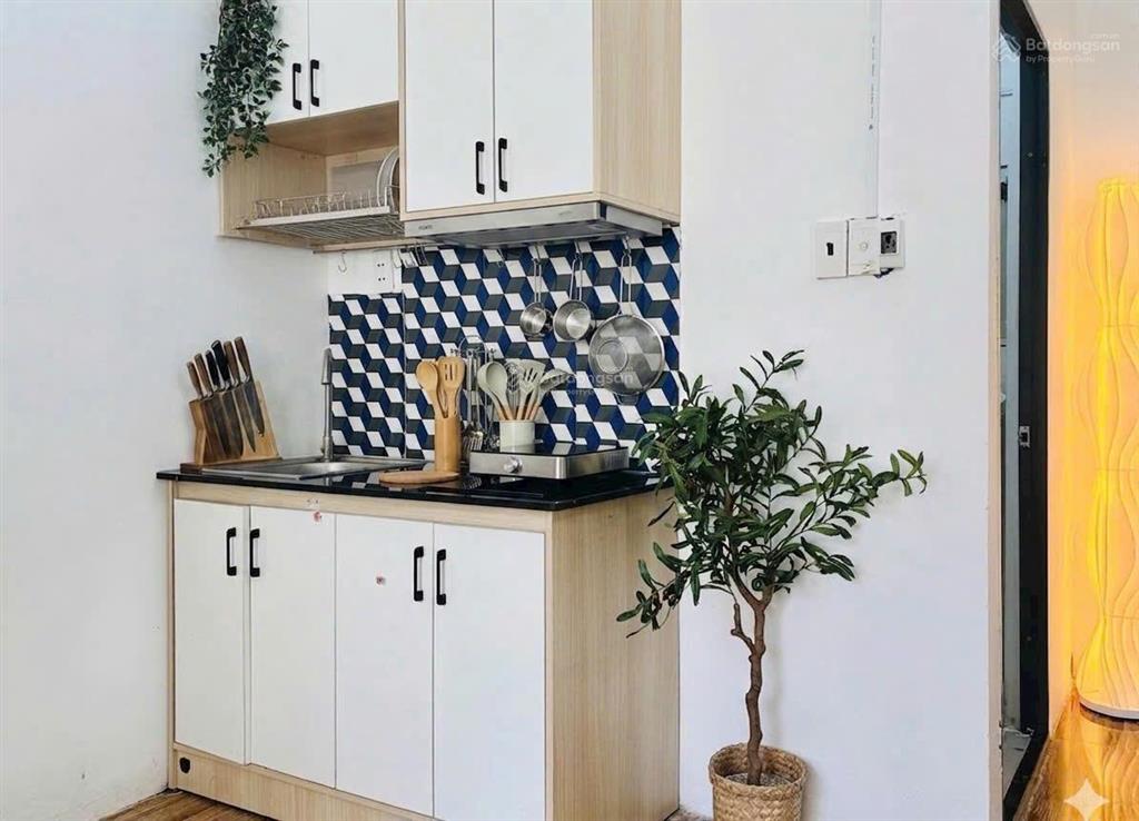 Cho thuê căn hộ dịch vụ có bancon full nội thất ở nhà mặt tiền đinh thị thi vạn phúc 6,7 triệu 55m