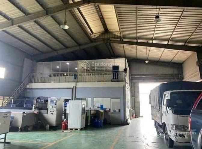 Cho thuê nhà xưởng 1450m giá 70 triệu xe tải 10 tấn đường vườn lài an phú đông quận 12