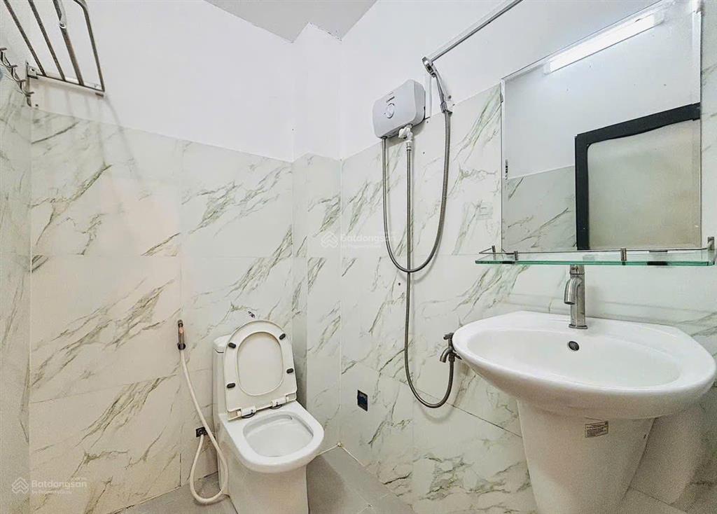 Căn hộ dịch vụ 50m full nội thất đường đinh thị thi khu đô thị vạn phúc thủ đức giá 6,7 triệu/tháng