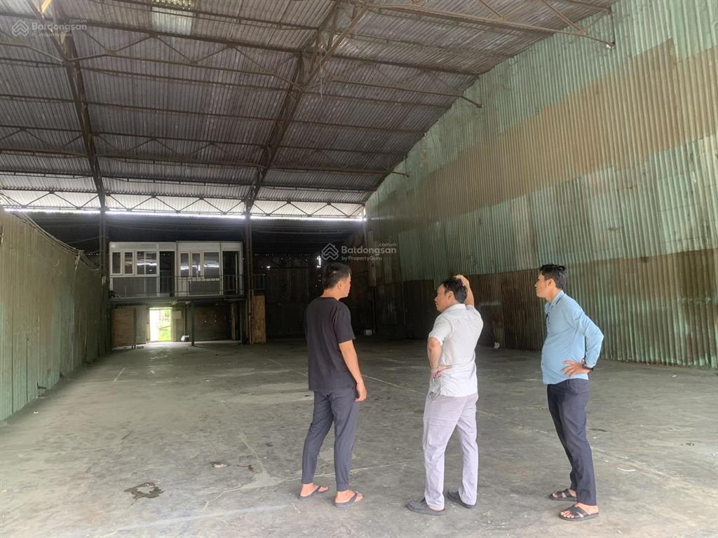 Kho 500m² có sẵn văn phòng 26 triệu/tháng đường xe tải 10 tấn thông từ quốc lộ 1k sang quốc lộ 1a