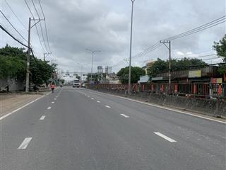 Cho thuê kho, nhà xưởng 2400m2 giá 70 triệu mặt tiền đường phường linh xuân thủ đức