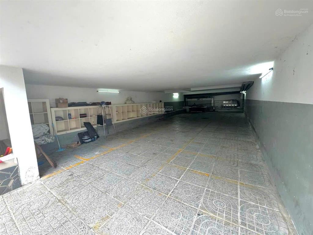 Nhà 4 tầng khu bên sông đường số 25 hiệp bình chánh thủ đức, có tầng để xe rộng