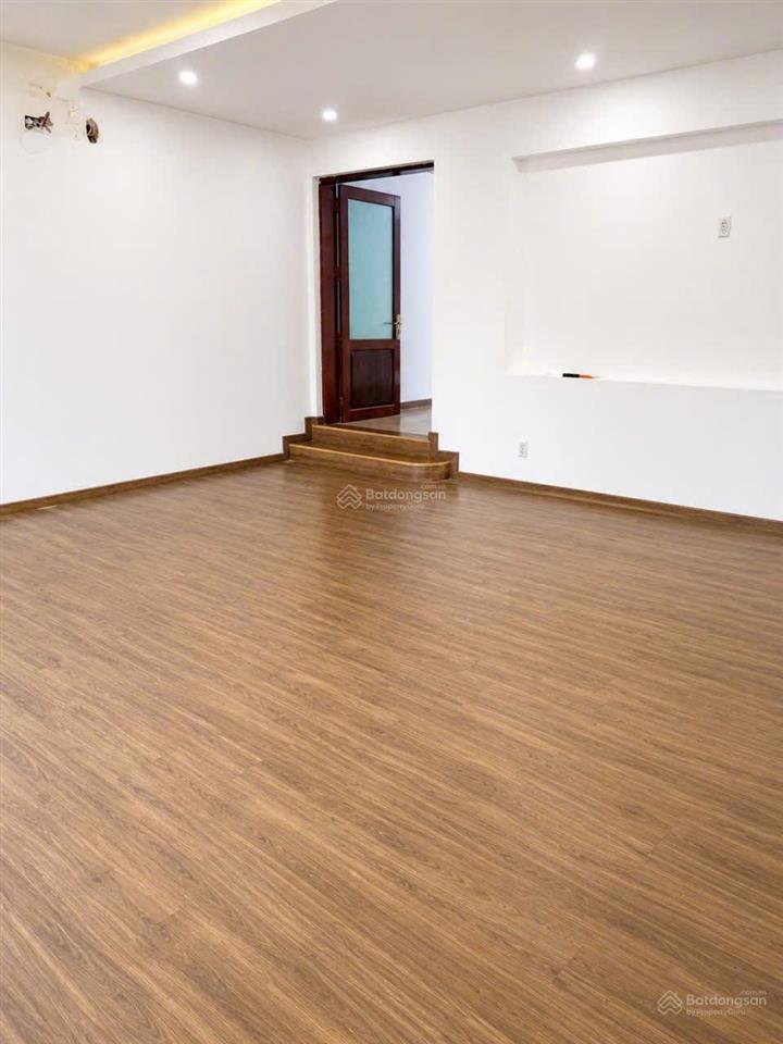 Nhà 4 tầng khu bên sông đường số 25 hiệp bình chánh thủ đức, có tầng để xe rộng