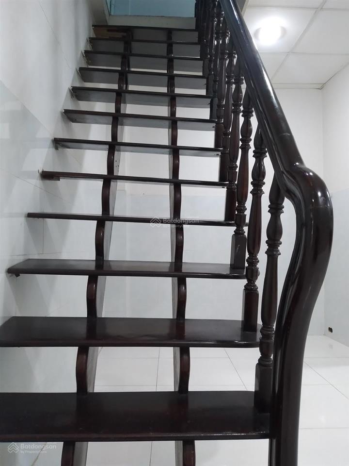 Nhà hẻm 2 xe hơi quốc lộ 13 đối diện kđt vạn phúc city thủ đức, vừa ở vừa kinh doanh 10 triệu/tháng