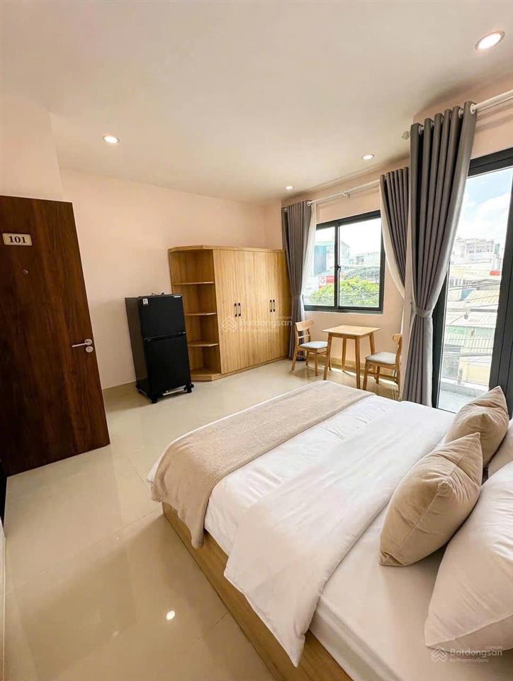 Căn hộ dịch vụ full nội thất cao cấp trong tòa nhà 5 tầng có thang máy, đường quốc lộ 13 thủ đức