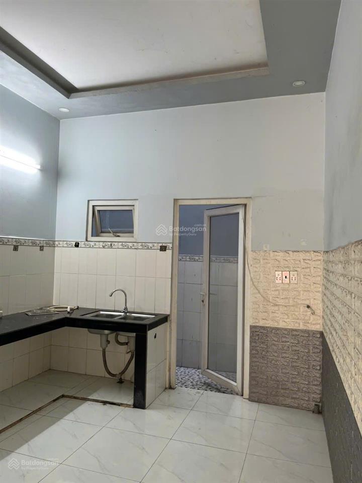 Nhà mặt tiền đường trong chợ đầu mối nông sản thủ đức, sổ hồng riêng bán gấp 7 tỷ 100