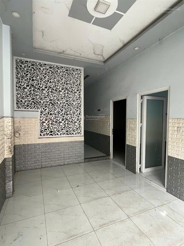 Nhà mặt tiền đường trong chợ đầu mối nông sản thủ đức, sổ hồng riêng bán gấp 7 tỷ 100