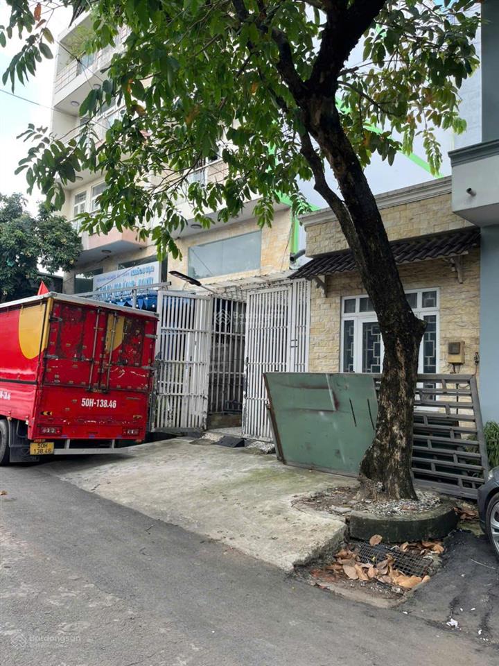 Nhà mặt tiền đường trong chợ đầu mối nông sản thủ đức, sổ hồng riêng bán gấp 7 tỷ 100